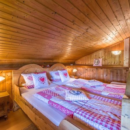 Direkt Zwischen Chiemsee U Alpen Dg Бернау ам Кимзе Екстериор снимка