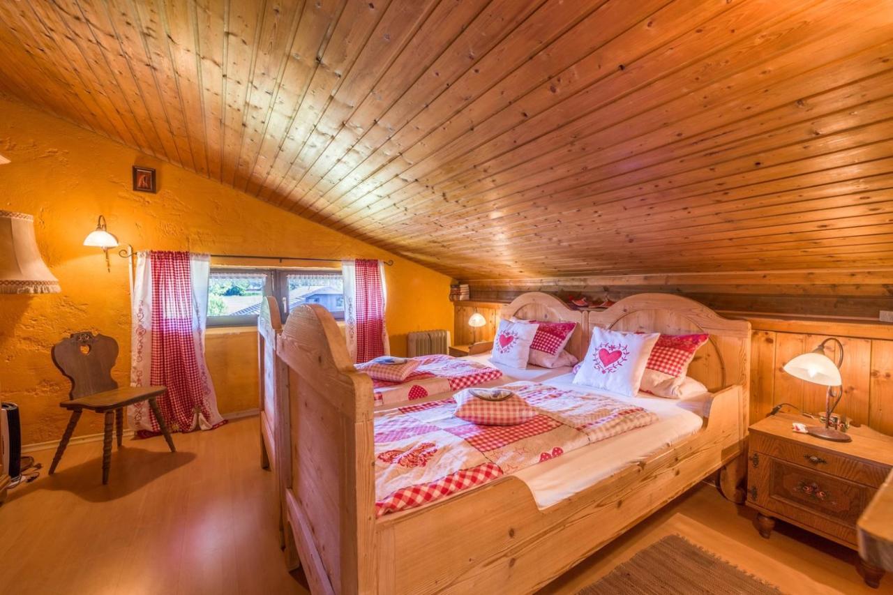 Direkt Zwischen Chiemsee U Alpen Dg Бернау ам Кимзе Екстериор снимка