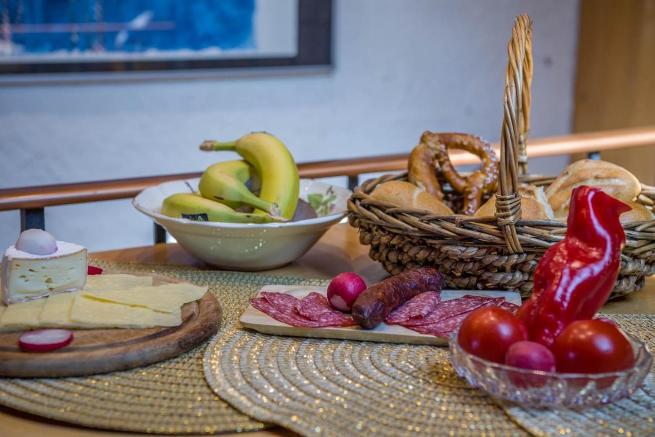 Direkt Zwischen Chiemsee U Alpen Dg Бернау ам Кимзе Екстериор снимка